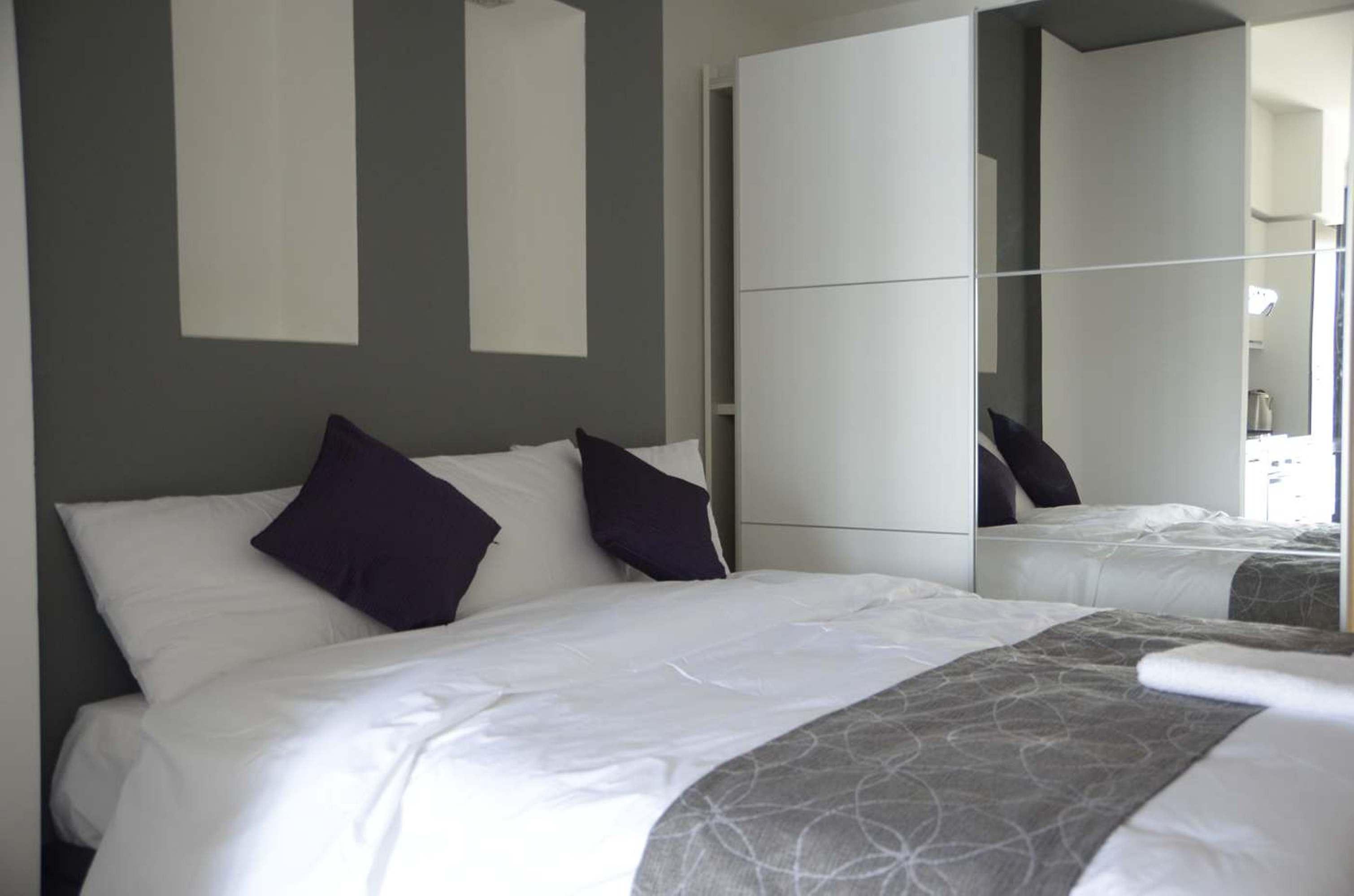 Pebbles Boutique Aparthotel