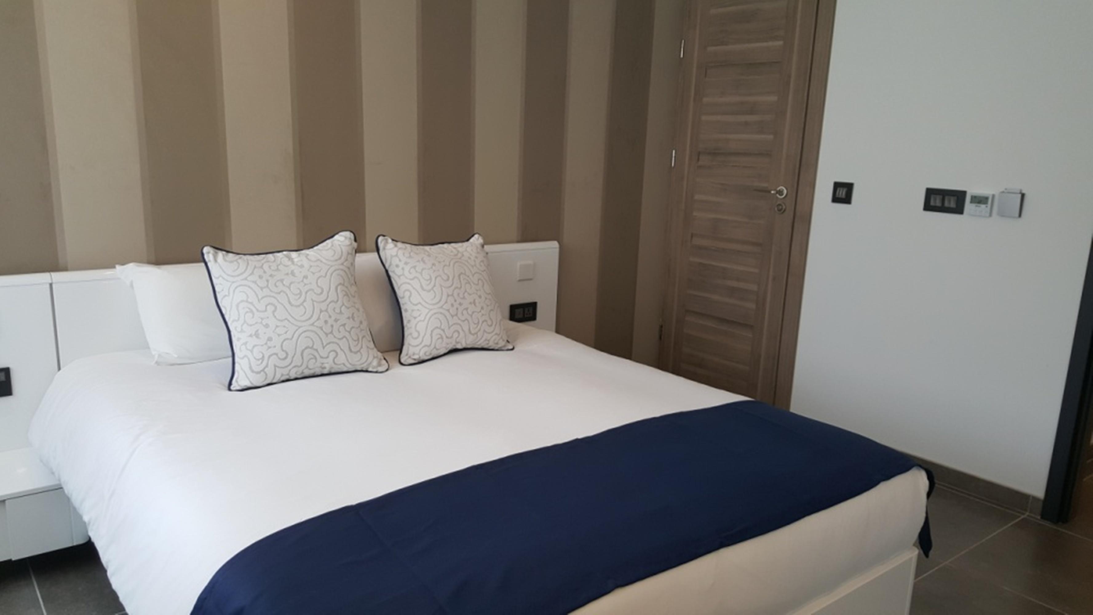 Pebbles Boutique Aparthotel 3*