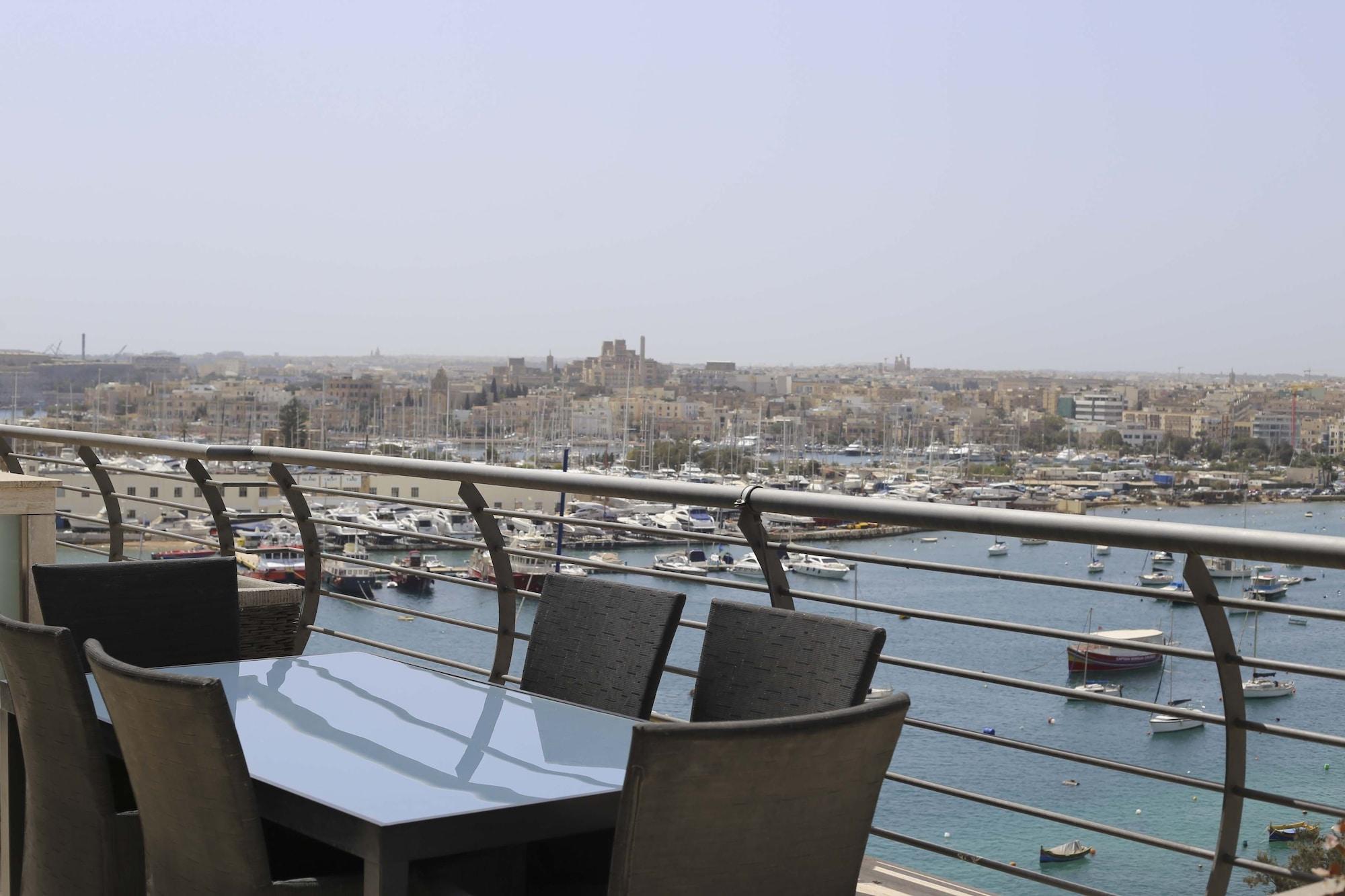 بيبلز بوتيك أبارتهوتل 3* سليمة